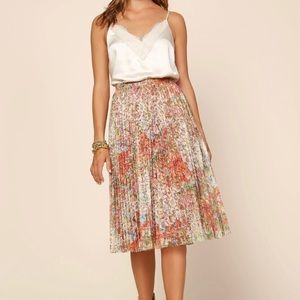 NWT Skies Are Blue Floral MIDI skirt
